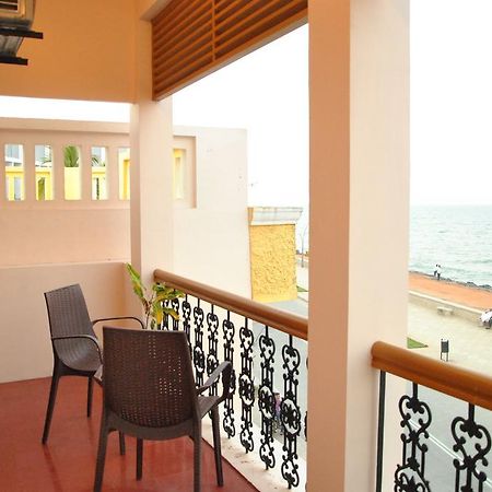 Cours Chabrol Hotel Pondicherry Exterior photo